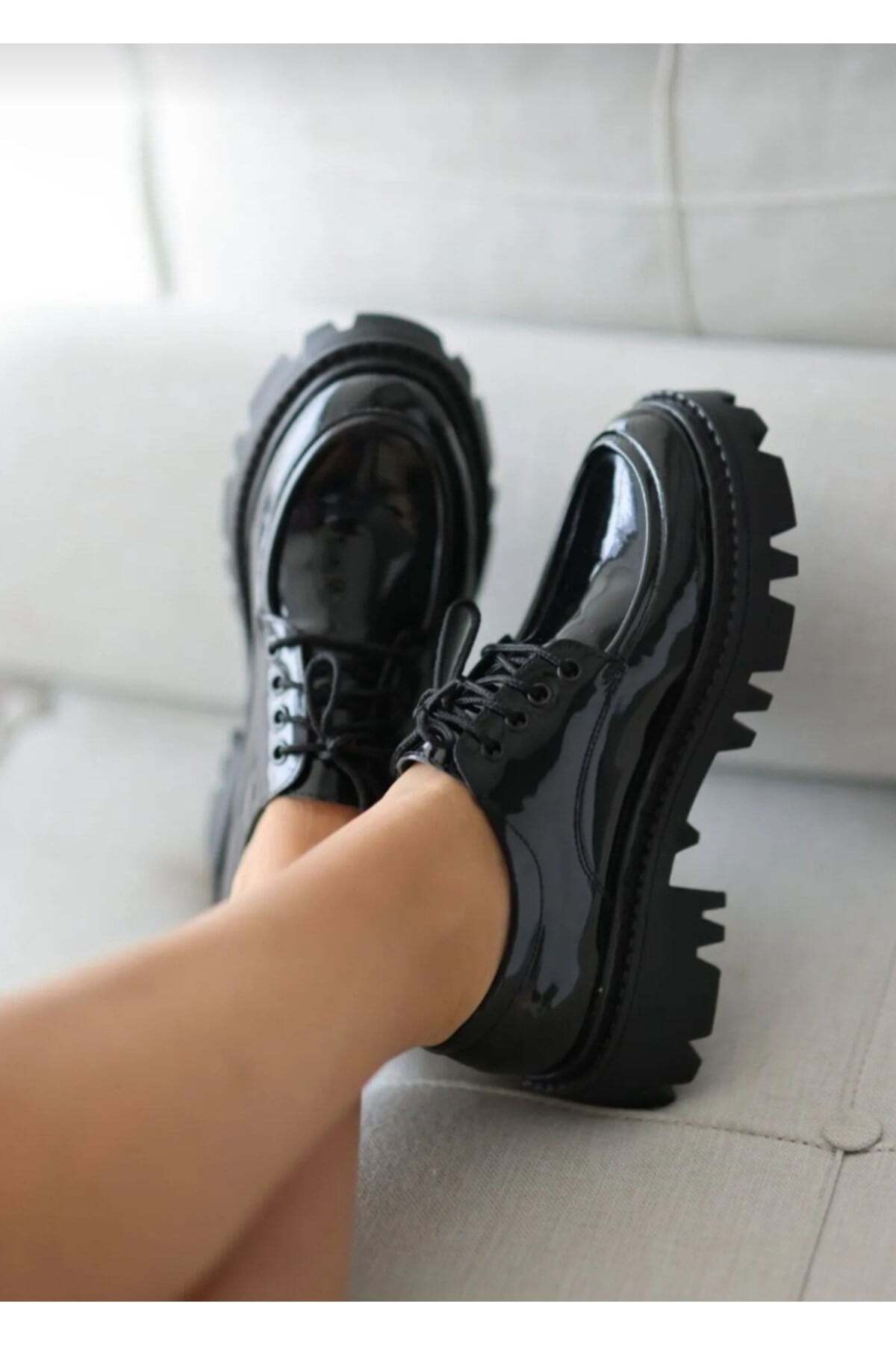 Kadın Rugan Bağcıklı Loafer Günlük Rahat Ayakkabı - Görsel 2