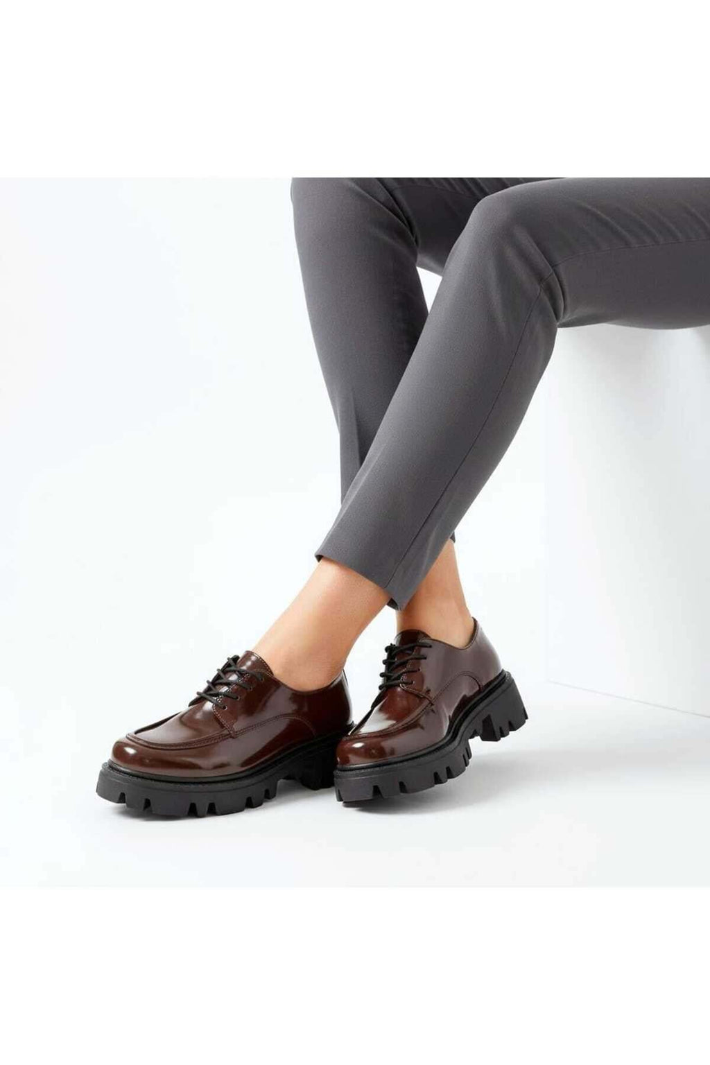 Kadın Rugan Bağcıklı Loafer Günlük Rahat Ayakkabı