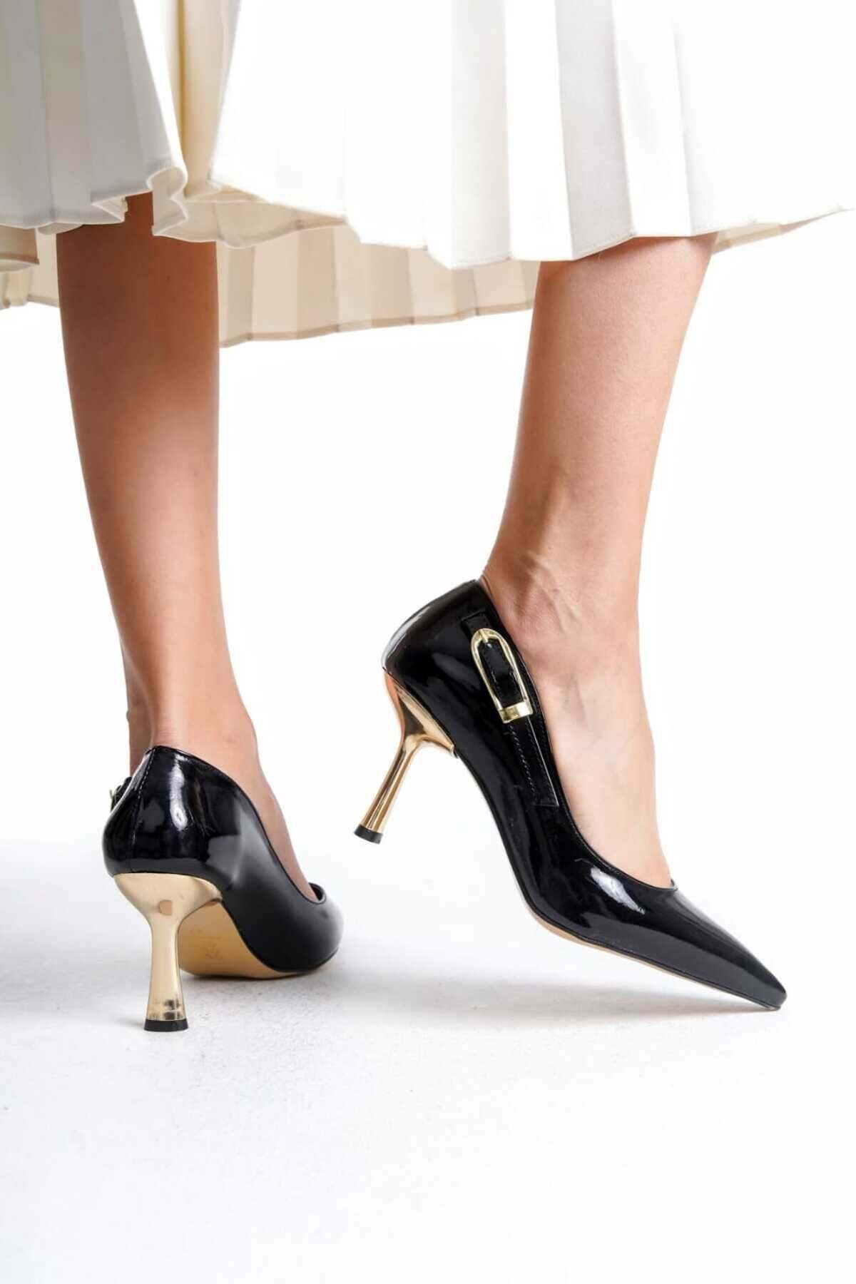 KADIN  Stiletto Yandan Gold Tokalı  Rugan Arkası Kapalı Şık Kadın Stiletto