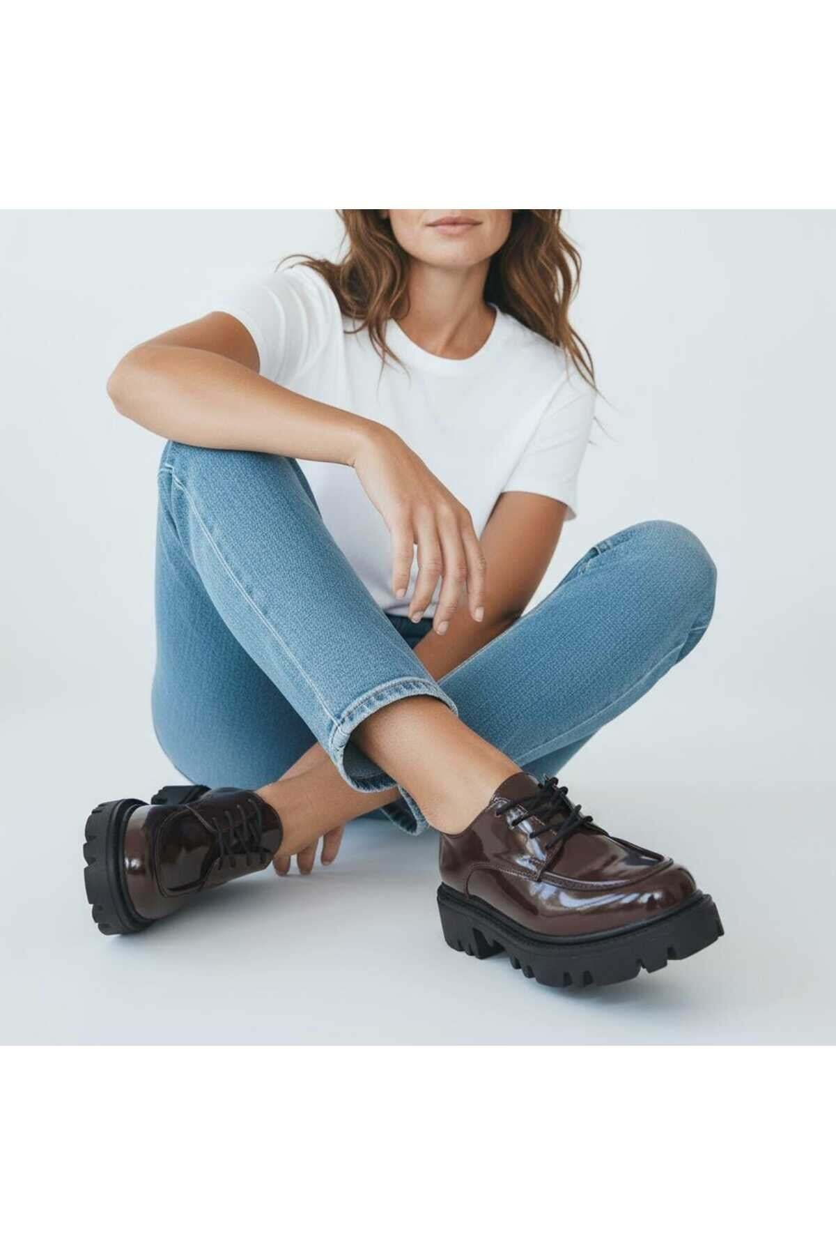 Kadın Rugan Bağcıklı Loafer Günlük Rahat Ayakkabı - Görsel 19