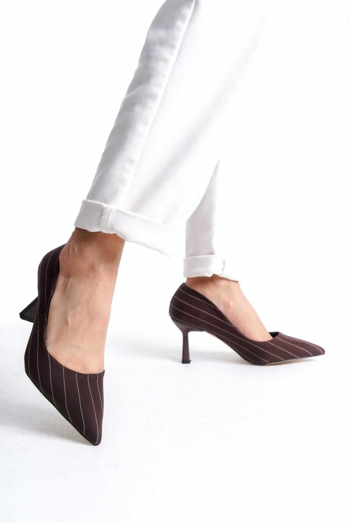 KADIN  Stiletto Arkası Kapalı Şık Kadın Stiletto - Görsel 4