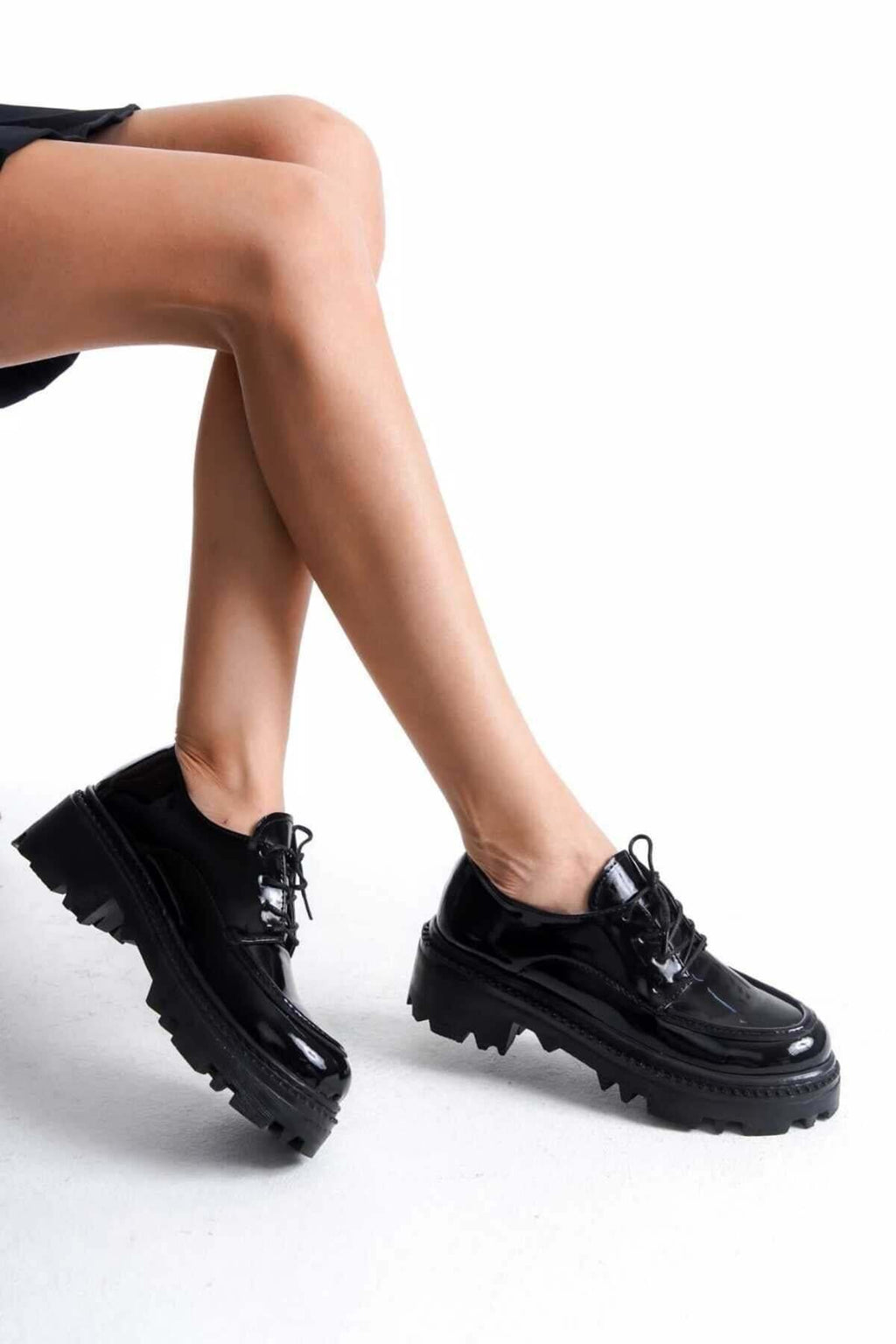 Kadın Rugan Bağcıklı Loafer Günlük Rahat Ayakkabı - Görsel 8