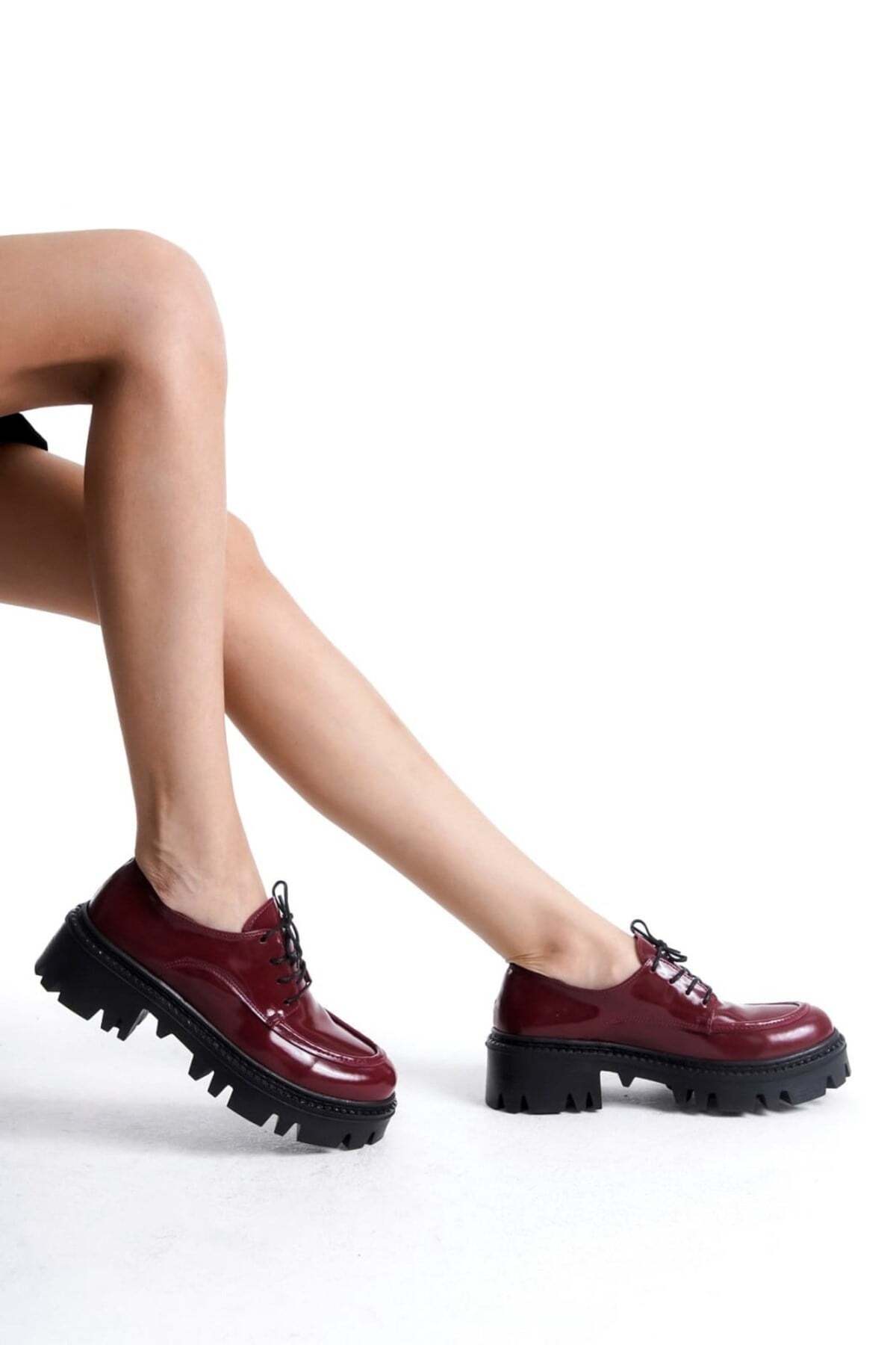 Kadın Rugan Bağcıklı Loafer Günlük Rahat Ayakkabı - Görsel 3