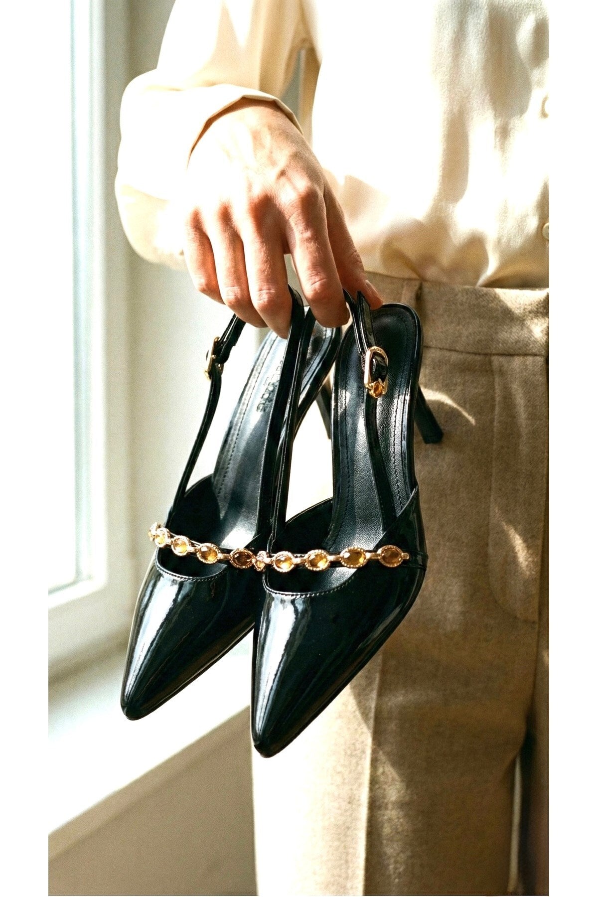 Kadın Taşlı Bantlı Arkası Açık Kadeh Topuklu Sivri Burun Abiye Stiletto Ayakkabı - Görsel 4