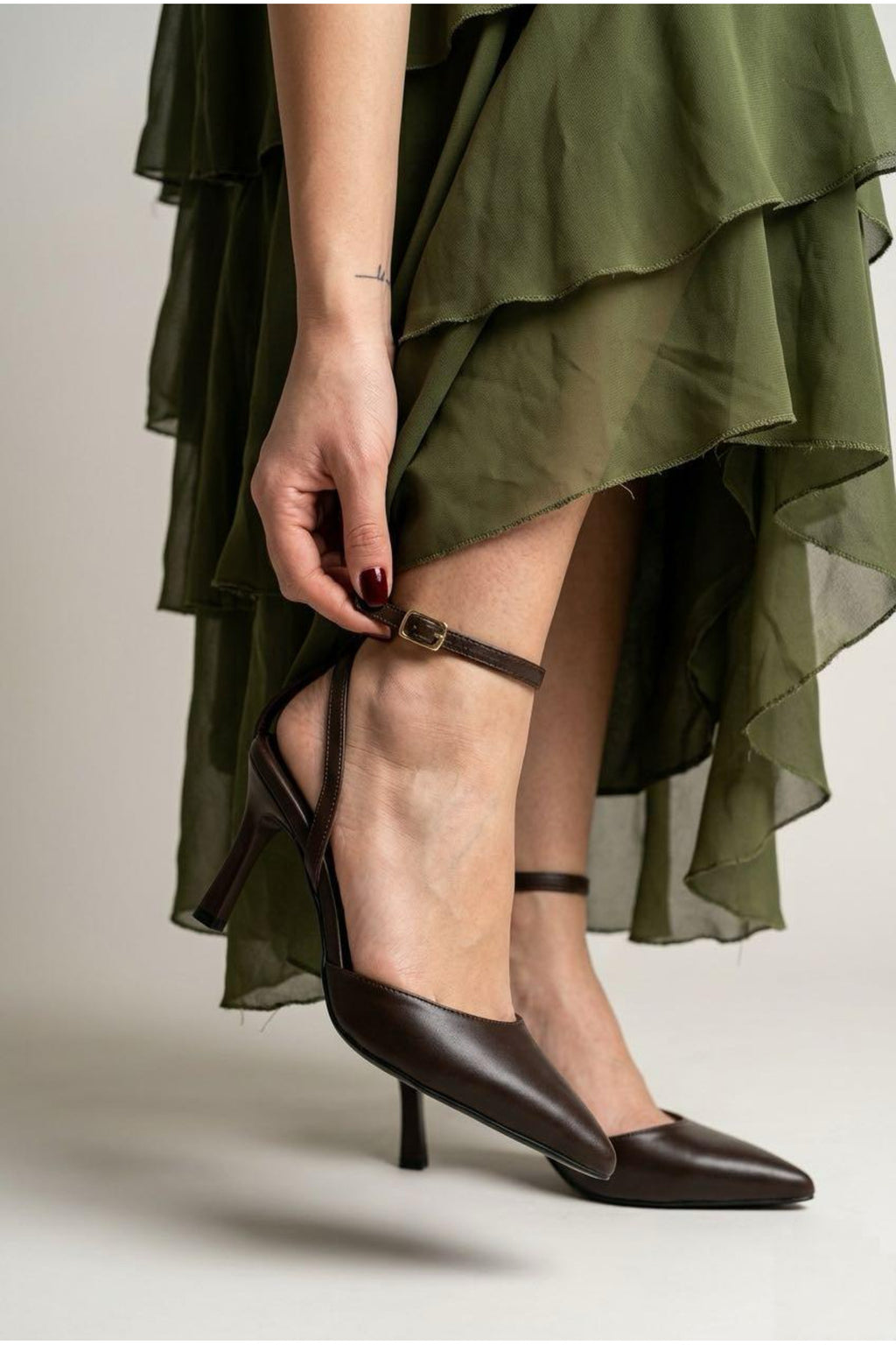Kadın Bej Bilekten Bağlamalı Sivri Burun Topuklu Ayakkabı Klasik Topuklu Stiletto TT001 - Görsel 12