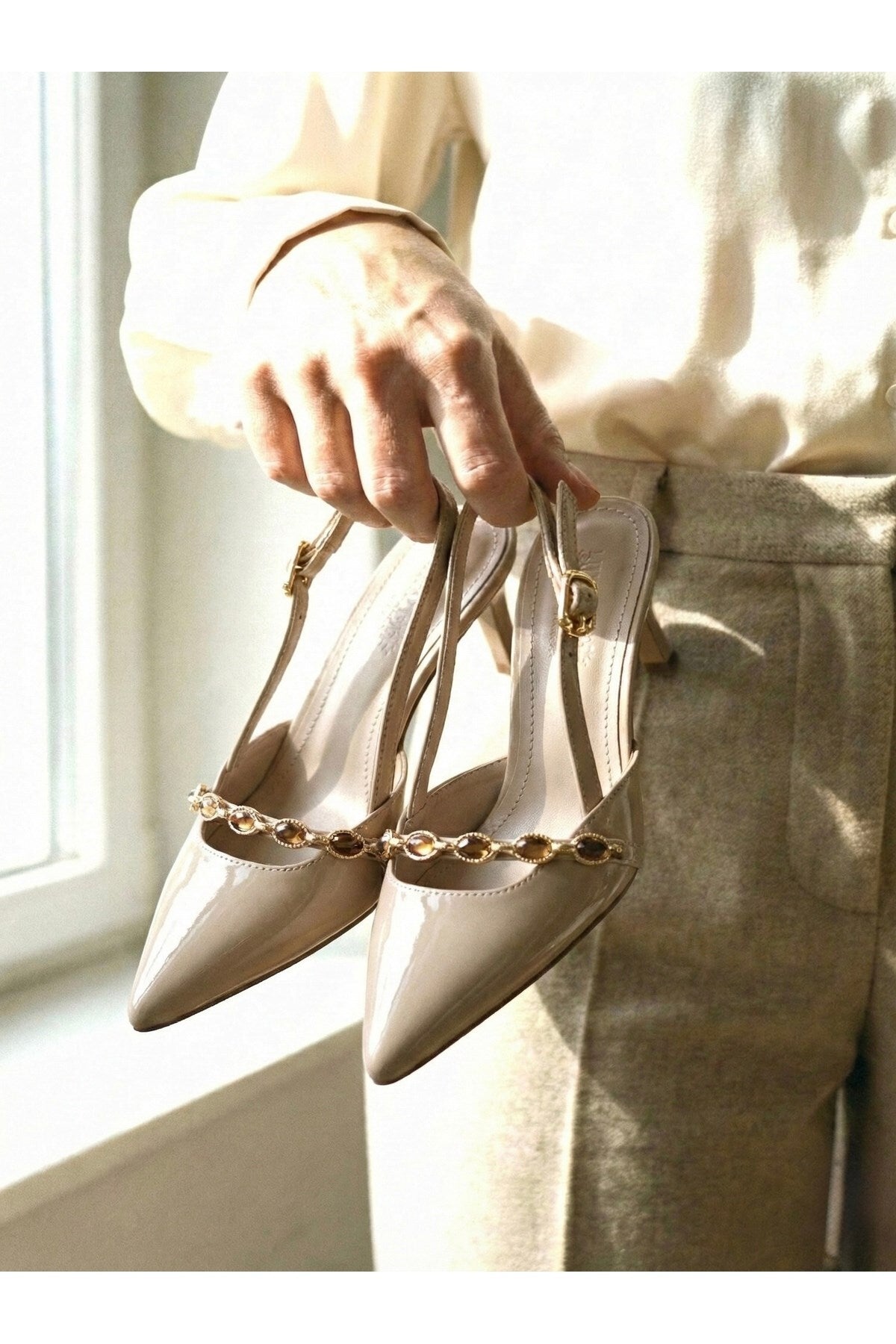 Kadın Taşlı Bantlı Arkası Açık Kadeh Topuklu Sivri Burun Abiye Stiletto Ayakkabı - Görsel 12