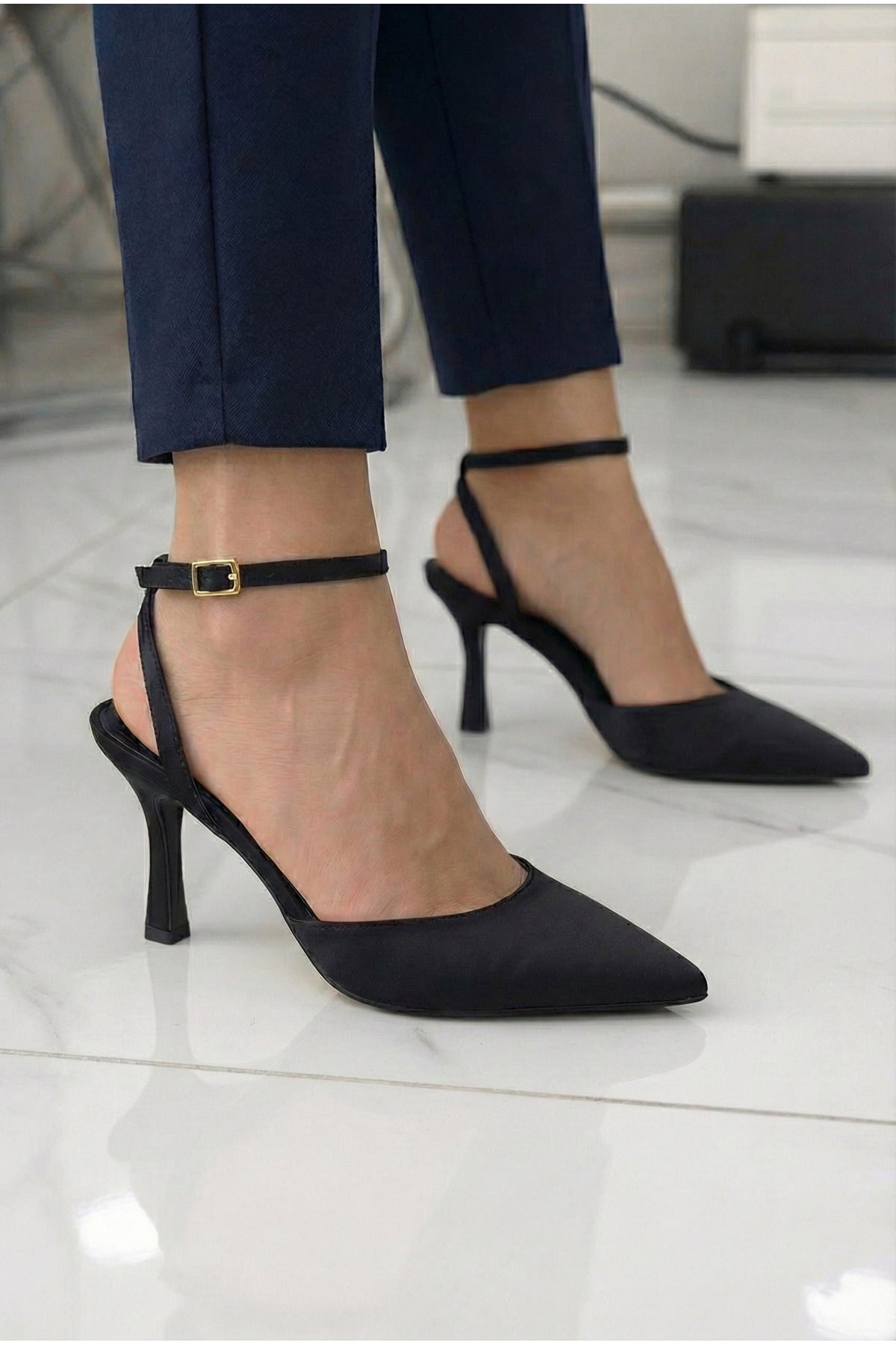 Kadın Saten Bilekten Bağlamalı Sivri Burun İnce Topuklu Stiletto Abiye Gece Ayakkabısı - Görsel 12