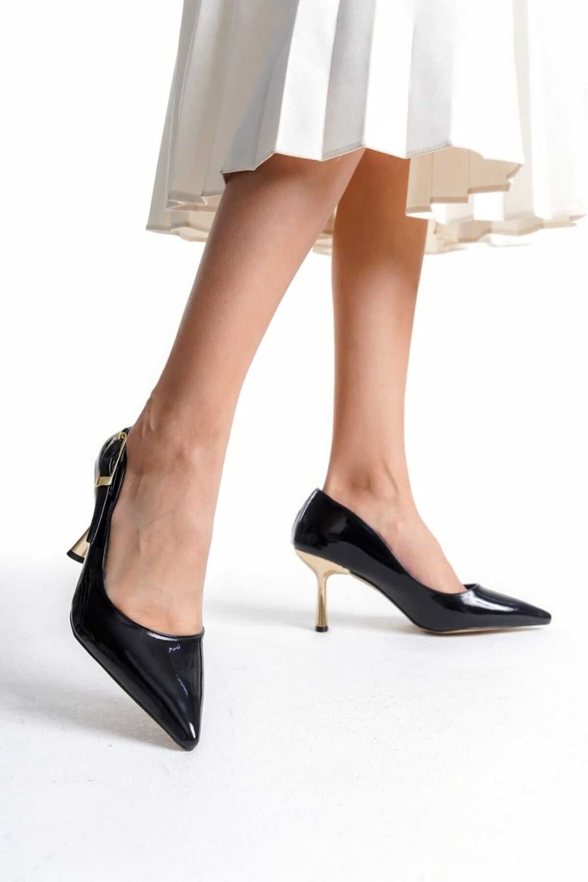 KADIN  Stiletto Yandan Gold Tokalı  Rugan Arkası Kapalı Şık Kadın Stiletto - Görsel 3