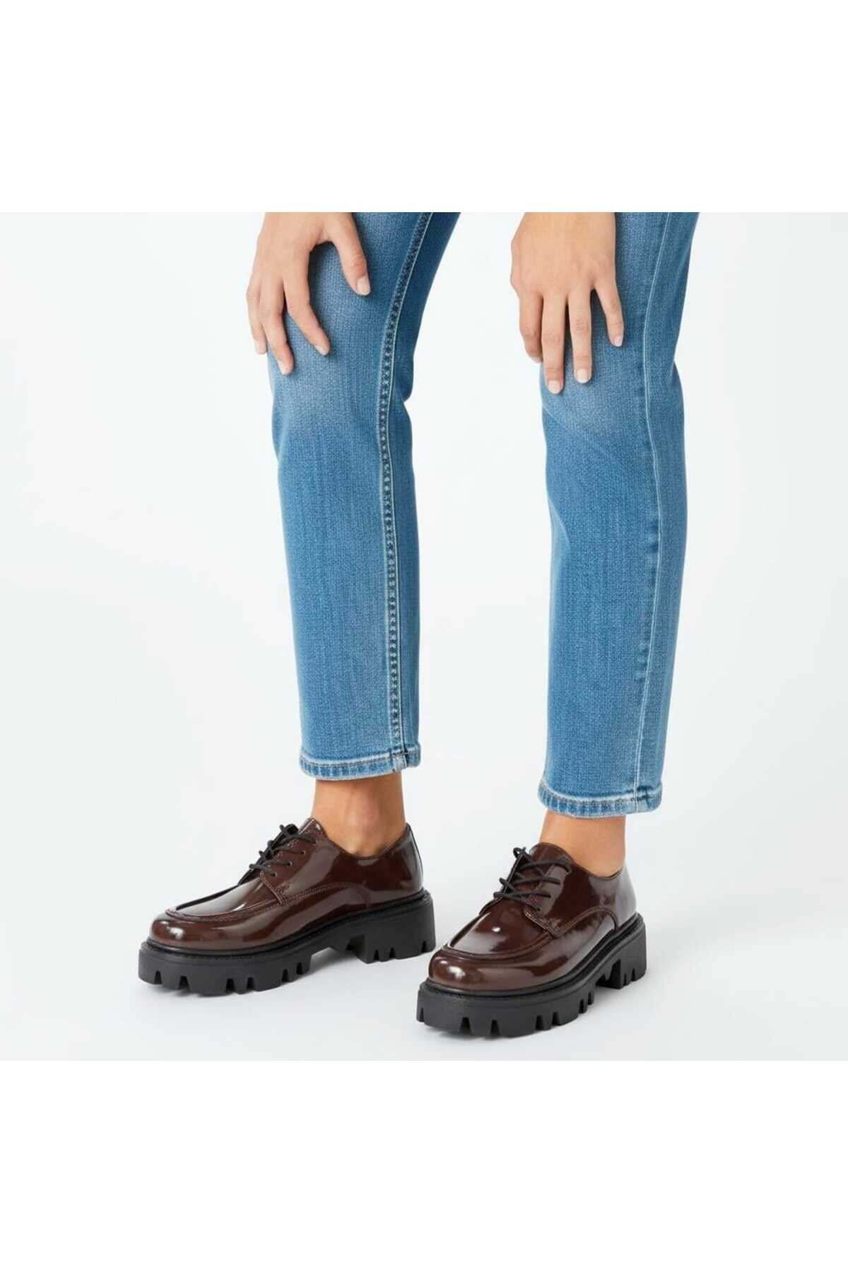 Kadın Rugan Bağcıklı Loafer Günlük Rahat Ayakkabı - Görsel 13