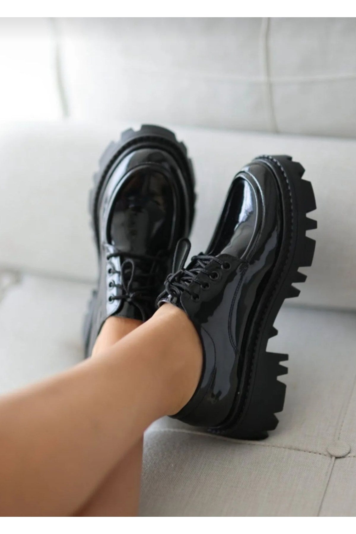 Kadın Rugan Bağcıklı Loafer Günlük Rahat Ayakkabı