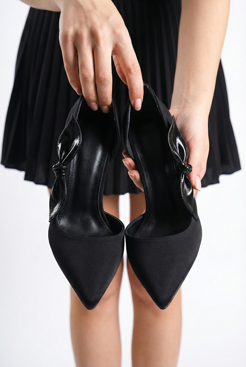  Kadın Saten Fiyonklu Sivri Burun 9 cm İnce Topuklu Stiletto Abiye Ayakkabı